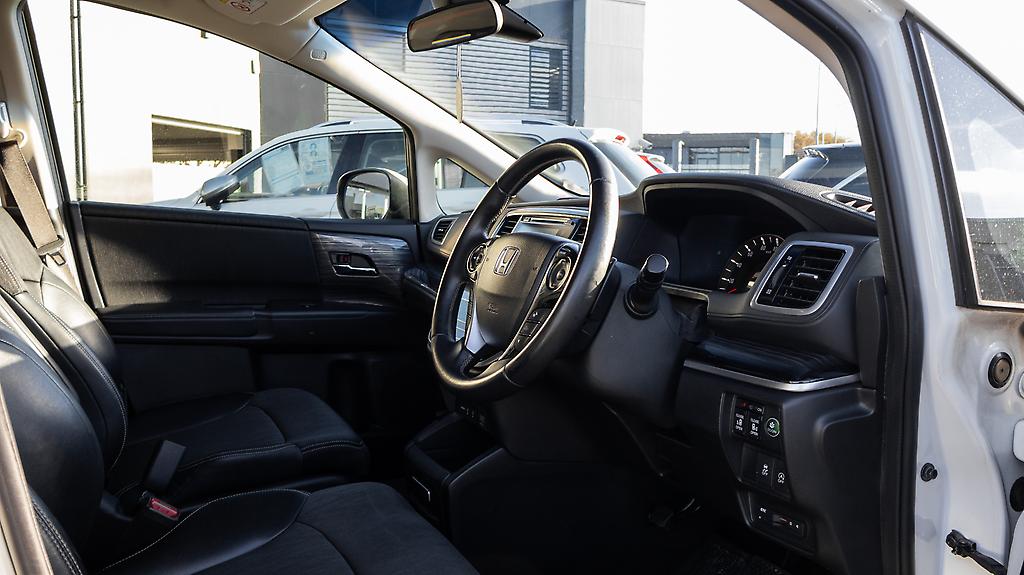 2014 Honda Odyssey Absolute EX 7 seater image 336507