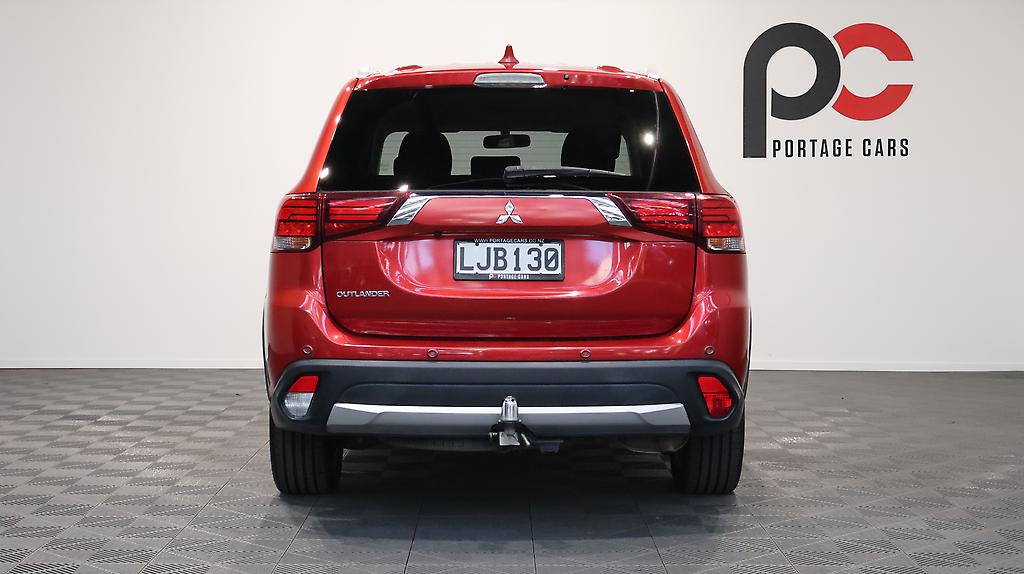2018 Mitsubishi Outlander LS 4WD 7 Seater image 338219