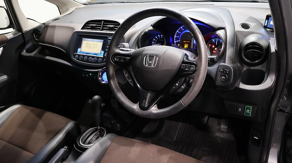 2012 Honda Fit Shuttle Hybrid Smart Selection image 338545