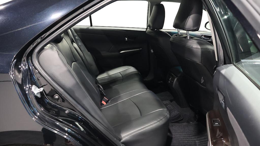 2012 Toyota Camry Hybrid G Package image 340457