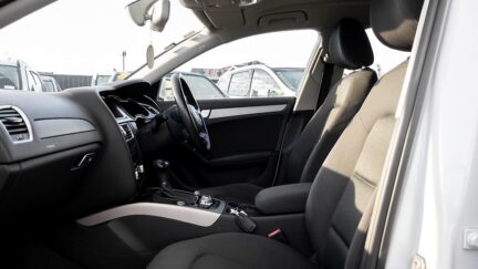 2012 Audi A4 Avant Parking sensors image 336553