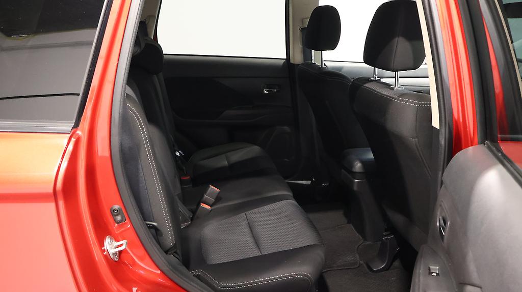 2018 Mitsubishi Outlander LS 4WD 7 Seater image 338223