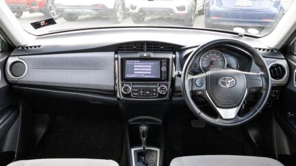 2013 Toyota Corolla AXIO Fielder Sedan Version image 340434