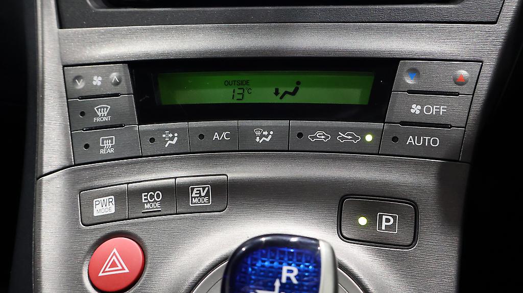 2013 Toyota Prius S Model image 339154