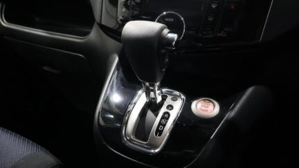 2013 Nissan Serena Highway Star S-Hybrid V Selection image 337517