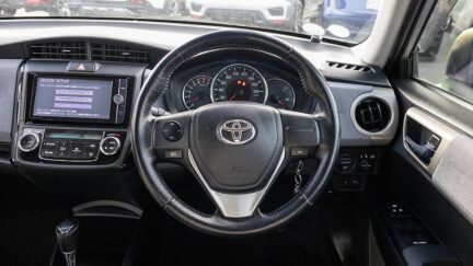 2013 Toyota Corolla AXIO Fielder Sedan Version image 340442