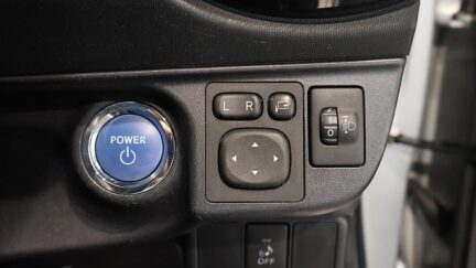 2015 Toyota Aqua G Black Leather Selection image 339293