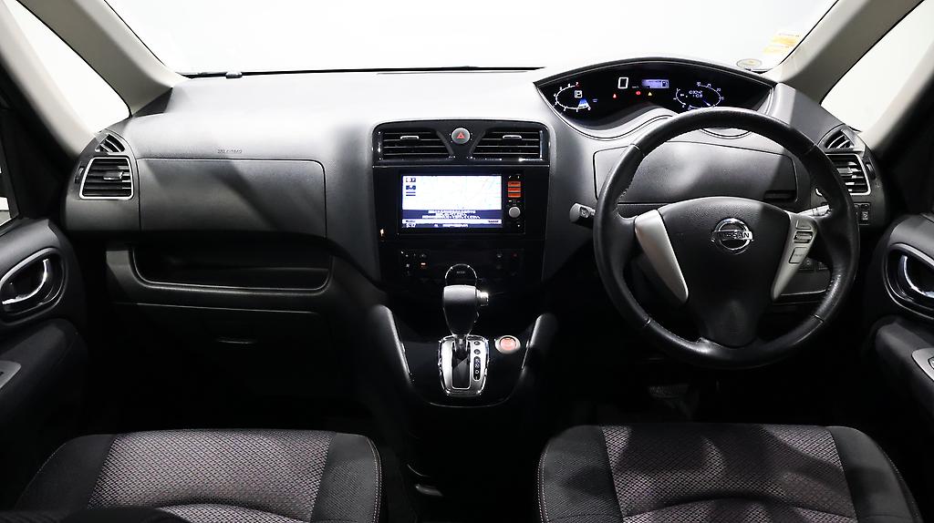2013 Nissan Serena Hybrid Highway Star image 339532