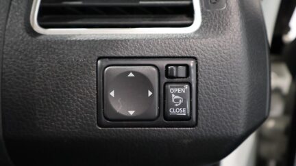2013 Nissan Serena Hybrid Highway Star S Aero image 336658