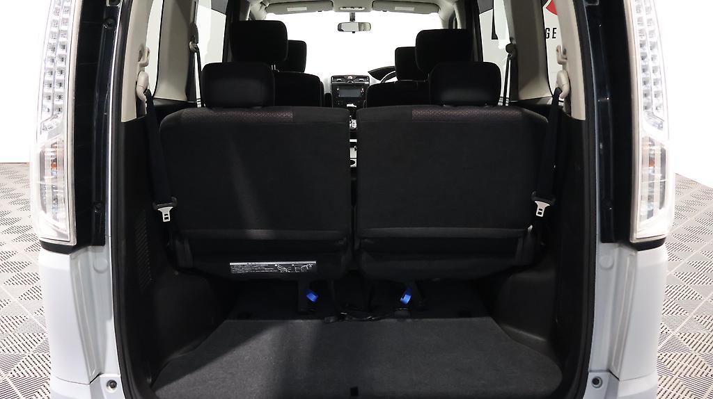 2013 Nissan Serena Hybrid Highway Star S image 337614