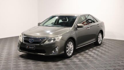 2012 Toyota Camry Hybrid G Package with Cruise Control image 340335