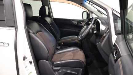 2012 Nissan Elgrand 250 Highway Star Chrome image 337444