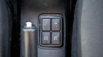 2015 Toyota Aqua Push Start with NZ Stereo Apple Carplay and Andriod Auto image 339749
