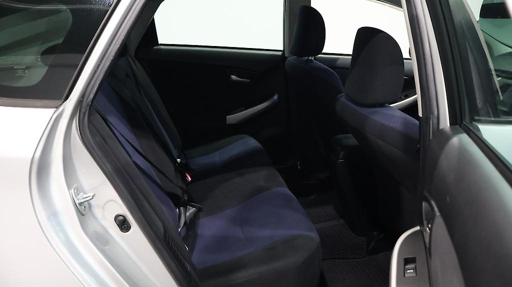 2013 Toyota Prius S Model image 339149