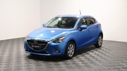 2014 Mazda Demio 13S Smart Key with Low KMs image 339614