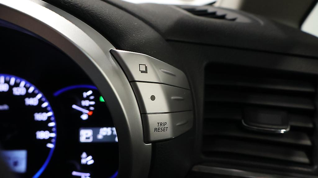 2013 Nissan Elgrand 250 Highway Star image 337431