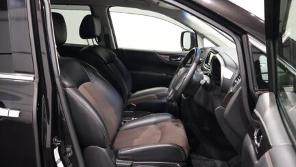 2012 Nissan Elgrand 250 Highwaystar image 338673