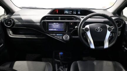 2015 Toyota Aqua G Black Leather Selection image 339286