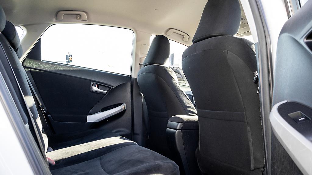 2013 Toyota Prius S Model / Push Start / Hybrid image 338458