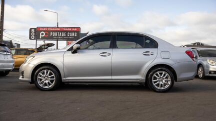 2013 Toyota Corolla AXIO Fielder Sedan Version image 340431
