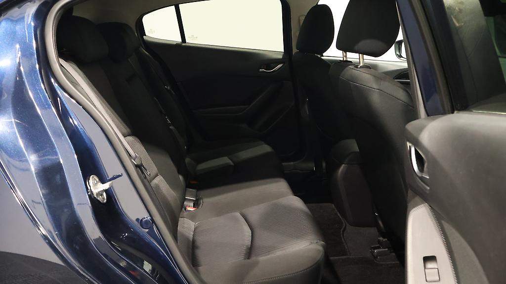2015 Mazda Axela Sports 20S Touring image 337681