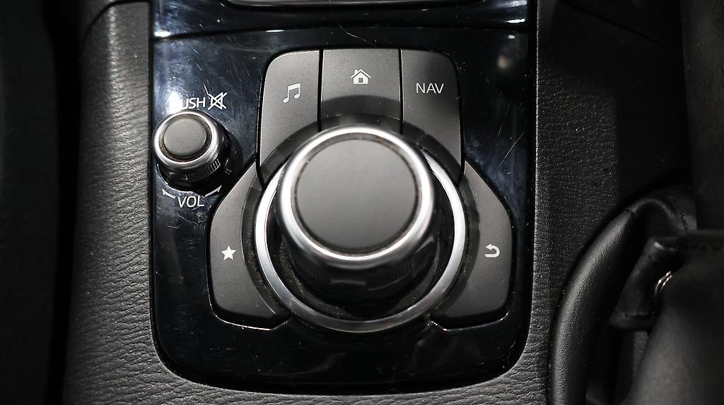 2015 Mazda Axela Sports 20S Touring image 337689