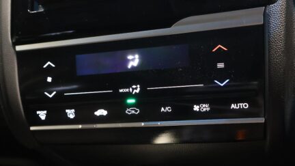 2013 Honda Fit Hybrid F-Package image 338162