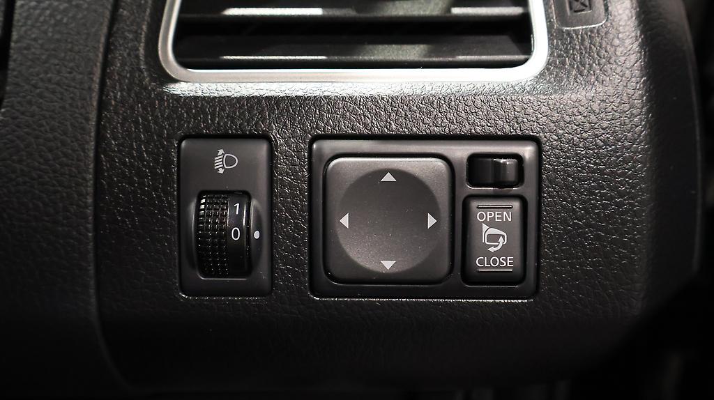 2013 Nissan Serena Hybrid Highway Star image 339539