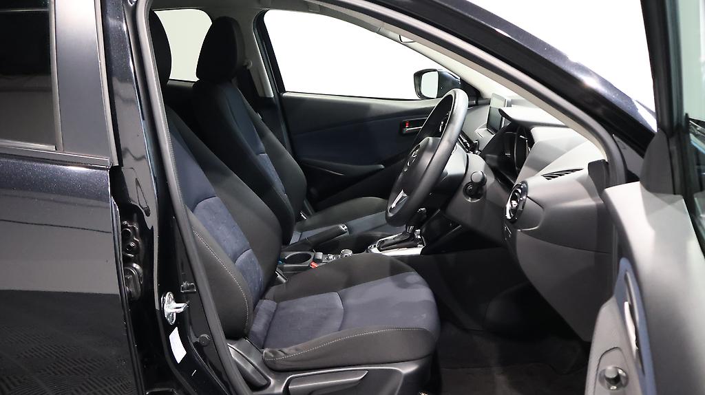 2014 Mazda Demio 13S image 339916