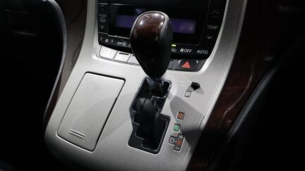 2012 Toyota Vellfire 2.4Z image 338506