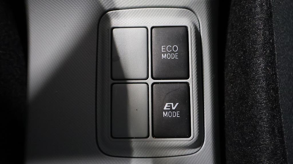 2013 Toyota Aqua image 338354