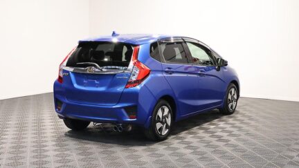 2013 Honda Fit Hybrid F-Package image 338151