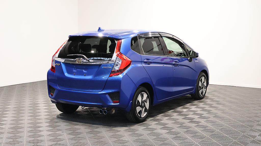 2013 Honda Fit Hybrid F-Package image 338151