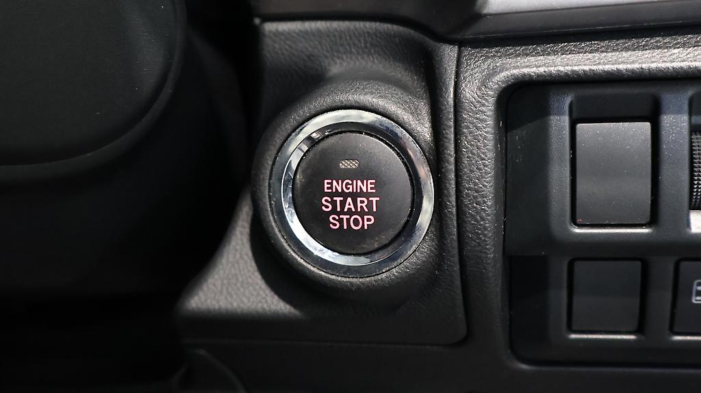 2017 Subaru Impreza Sport 2.0i-S Eyesight image 337783