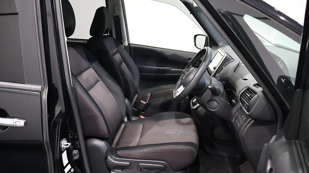 2017 Nissan Serena Highway Star Hybrid image 337400