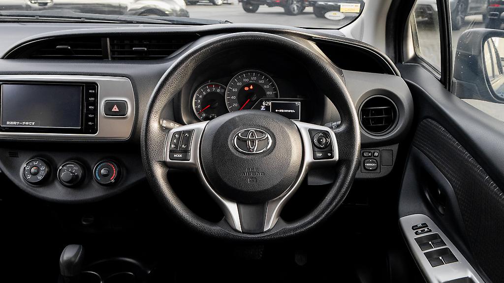 2015 Toyota Vitz Push start,Traction control I stop image 340061