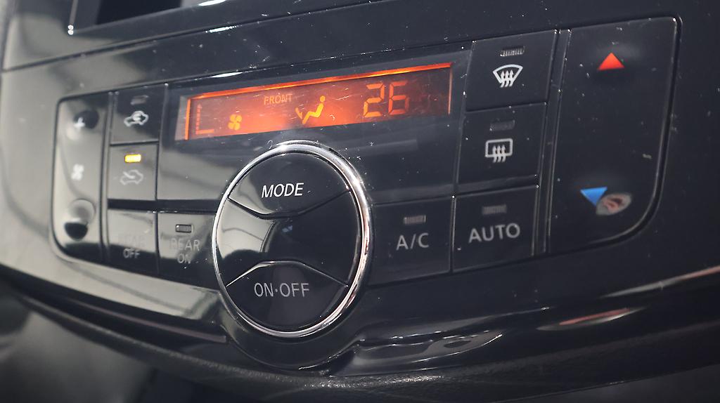 2013 Nissan Serena Hybrid Highway Star S V Selection image 339790