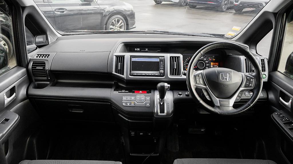 2012 Honda Step Wagon Spada Z Inter Navi Selection 8 Seater image 336849