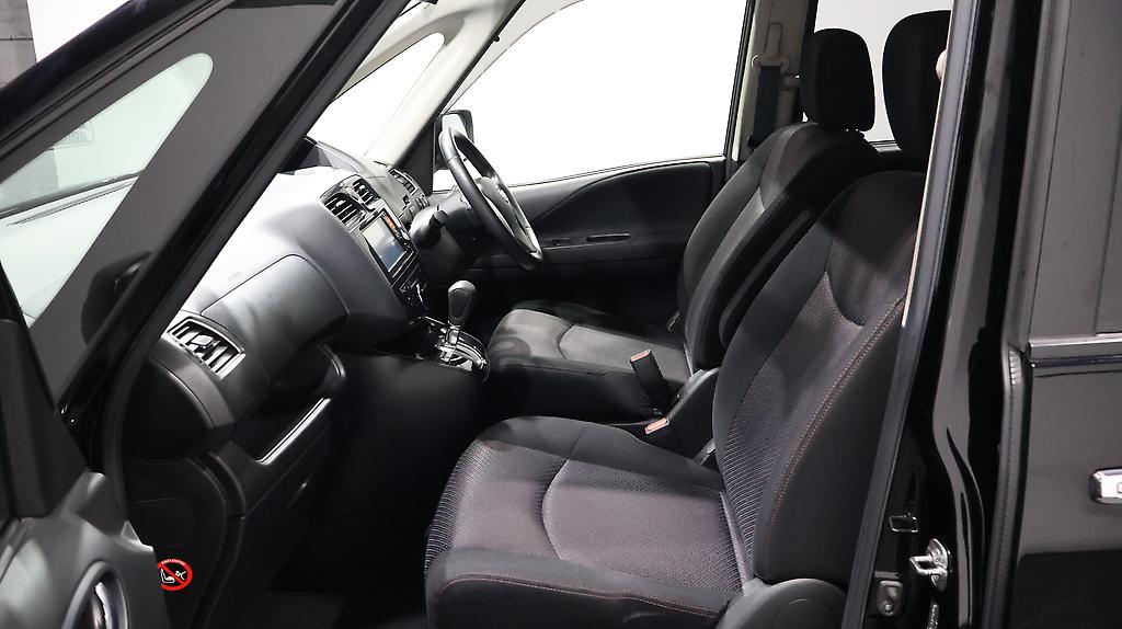 2013 Nissan Serena Hybrid Highway Star image 339527
