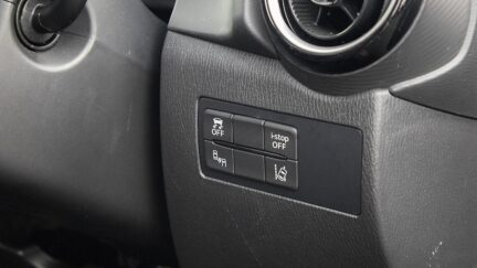 2015 Mazda Demio 13S I stop image 336874