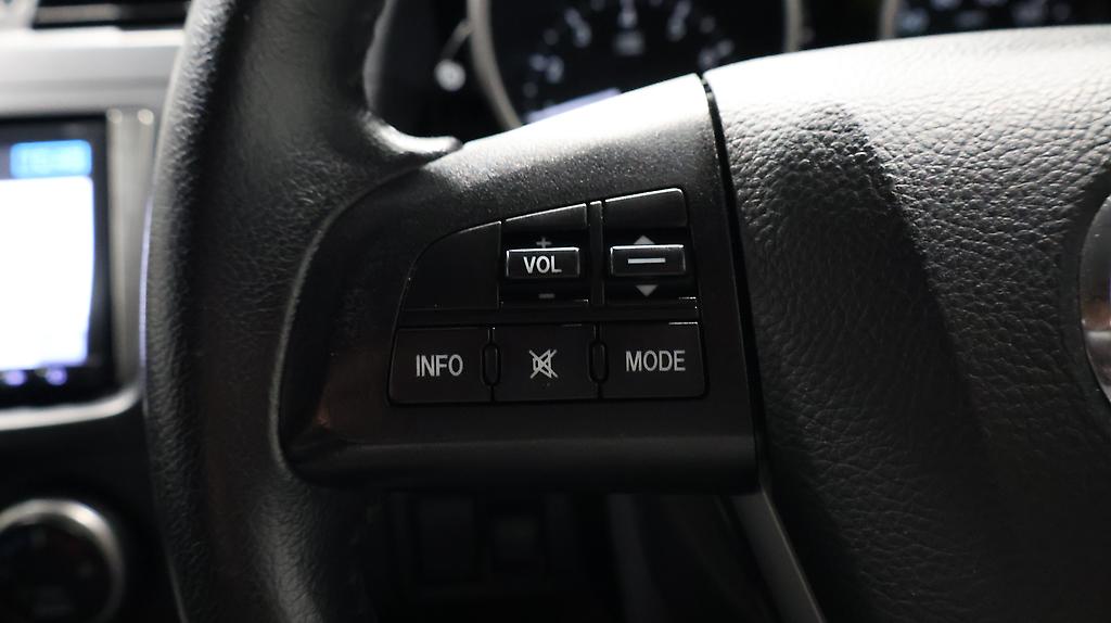 2011 Mazda Premacy 20S 7 Seats People Mover image 336702