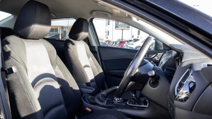 2014 Mazda Axela 15S – 6sp Manual image 336526