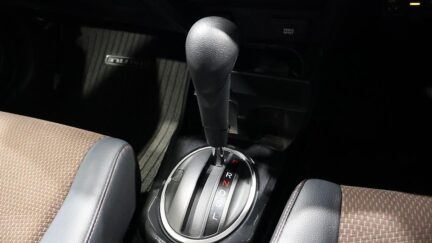 2012 Honda Fit Shuttle Hybrid Smart Selection image 338550