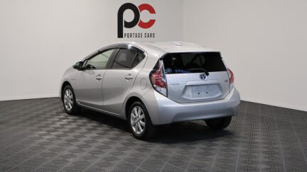 2015 Toyota Aqua G Black Leather Selection image 339278
