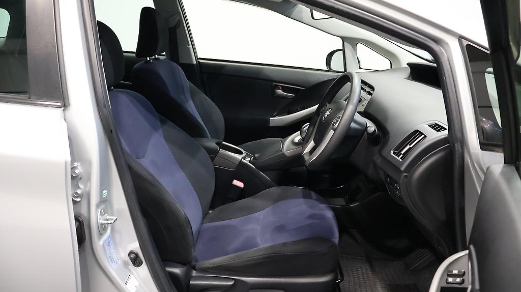 2013 Toyota Prius S Model image 339150
