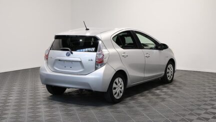 2013 Toyota Aqua S Model image 338625