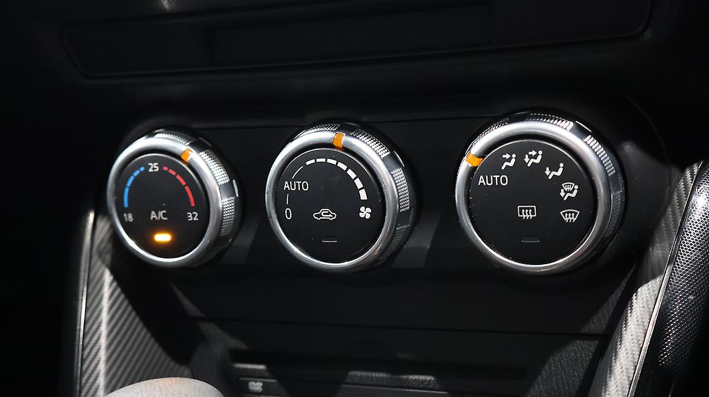 2015 Mazda Demio 13S image 337734