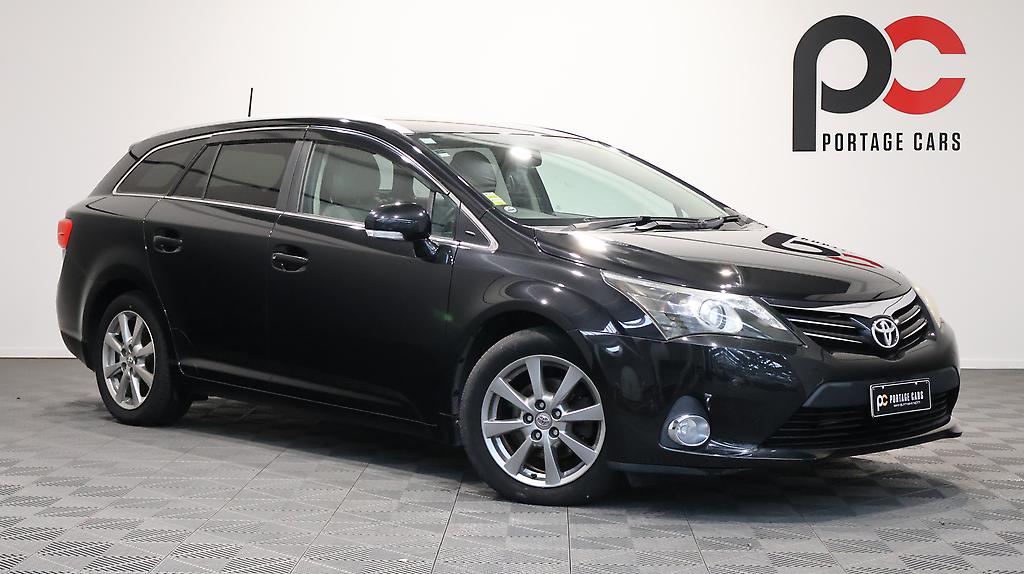 2013 Toyota Avensis Wagon Push Start with Cruise Control image 339451