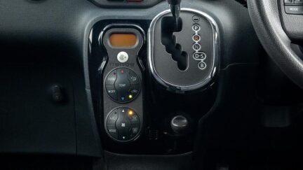 2012 Toyota Spade F Model – Push Button Start image 336175