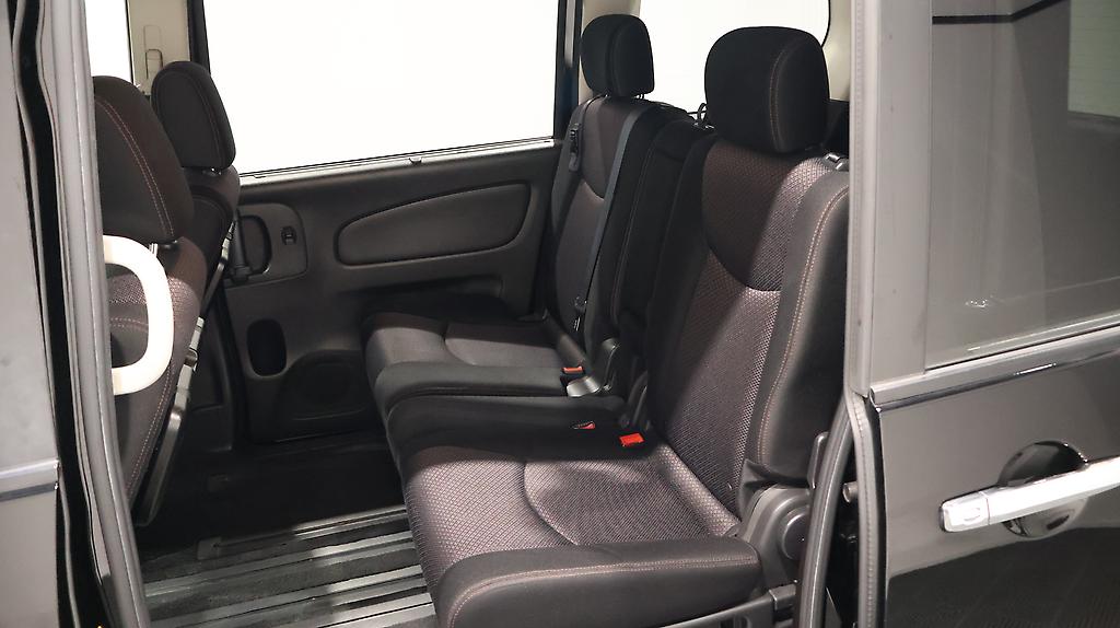 2013 Nissan Serena Hybrid Highway Star image 339528